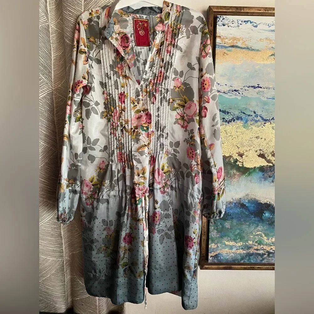 Johnny Was  100% Silk Floral Blouse Pleated  drawstring Waist Sz Small